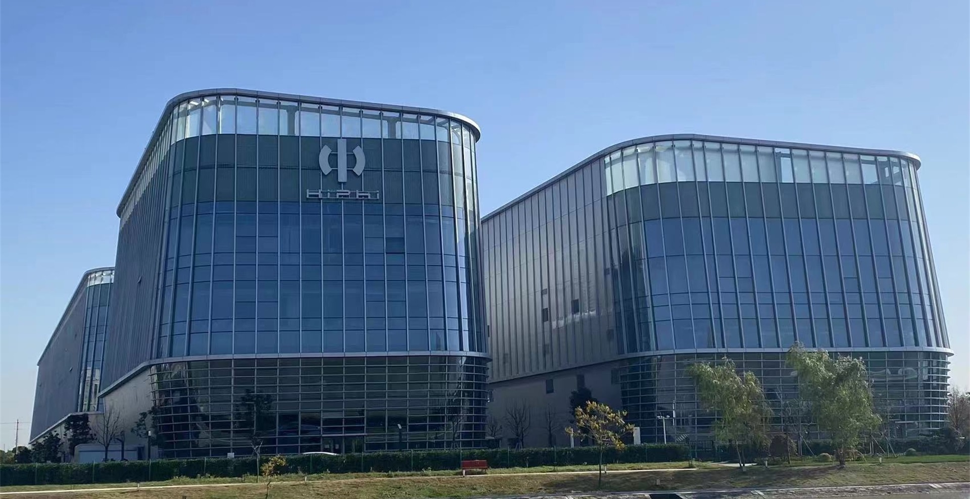 上海華人運(yùn)通