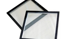 東海縣縣長(zhǎng)高美峰走訪江蘇景泰玻璃